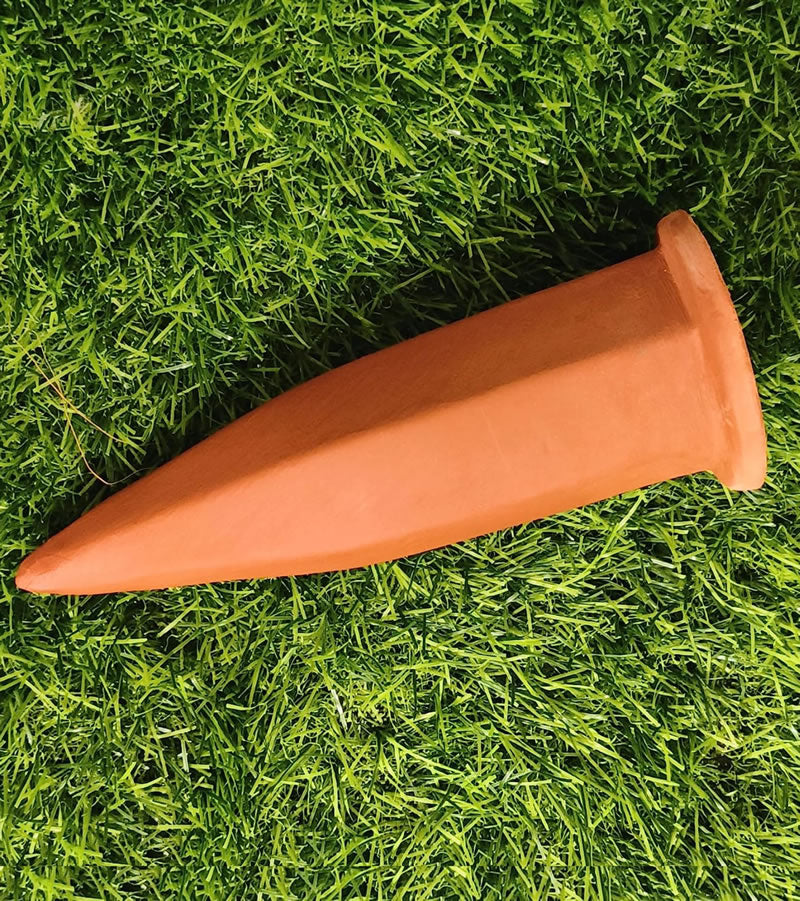 Terracotta Self Watering Spikes 1